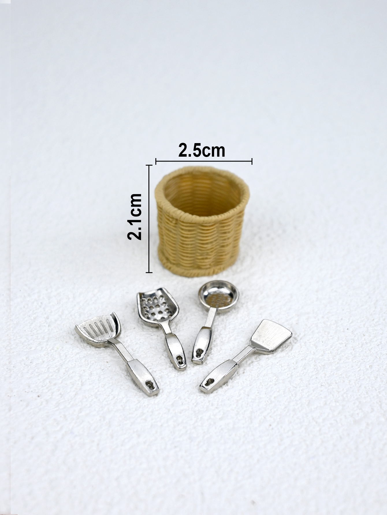 A Set of Four Miniature Kitche - مراجعة Commercial Kitchen Setup وسعره