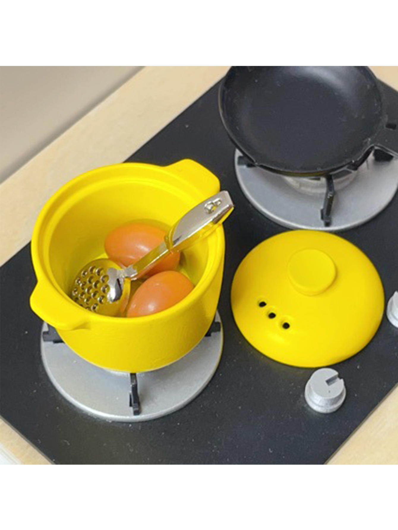 A Set of Four Miniature Kitche - مراجعة Commercial Kitchen Setup وسعره